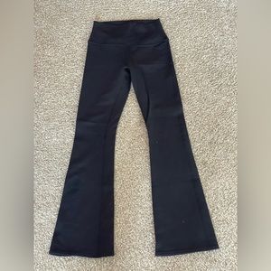 ALO high rise Flare Yoga Pants Leggings